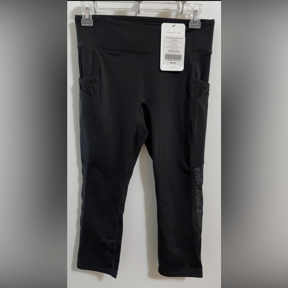 NWT Fabletics | Trinity Mid-Rise Pocket Crop size S - Picture 4 of 4